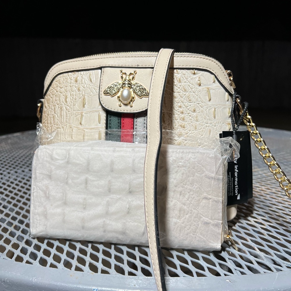 Beige in color* 2 pcs set